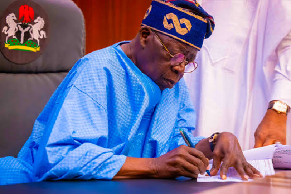 PRESIDENT TINUBU SIGNS STUDENTS LOAN BILL INTO LAW 3 images 30